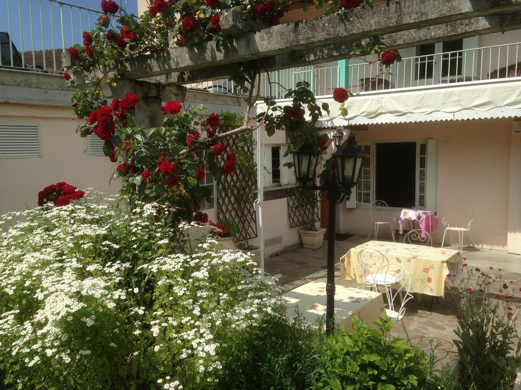 Hostellerie De La Poste Oust Luaran gambar