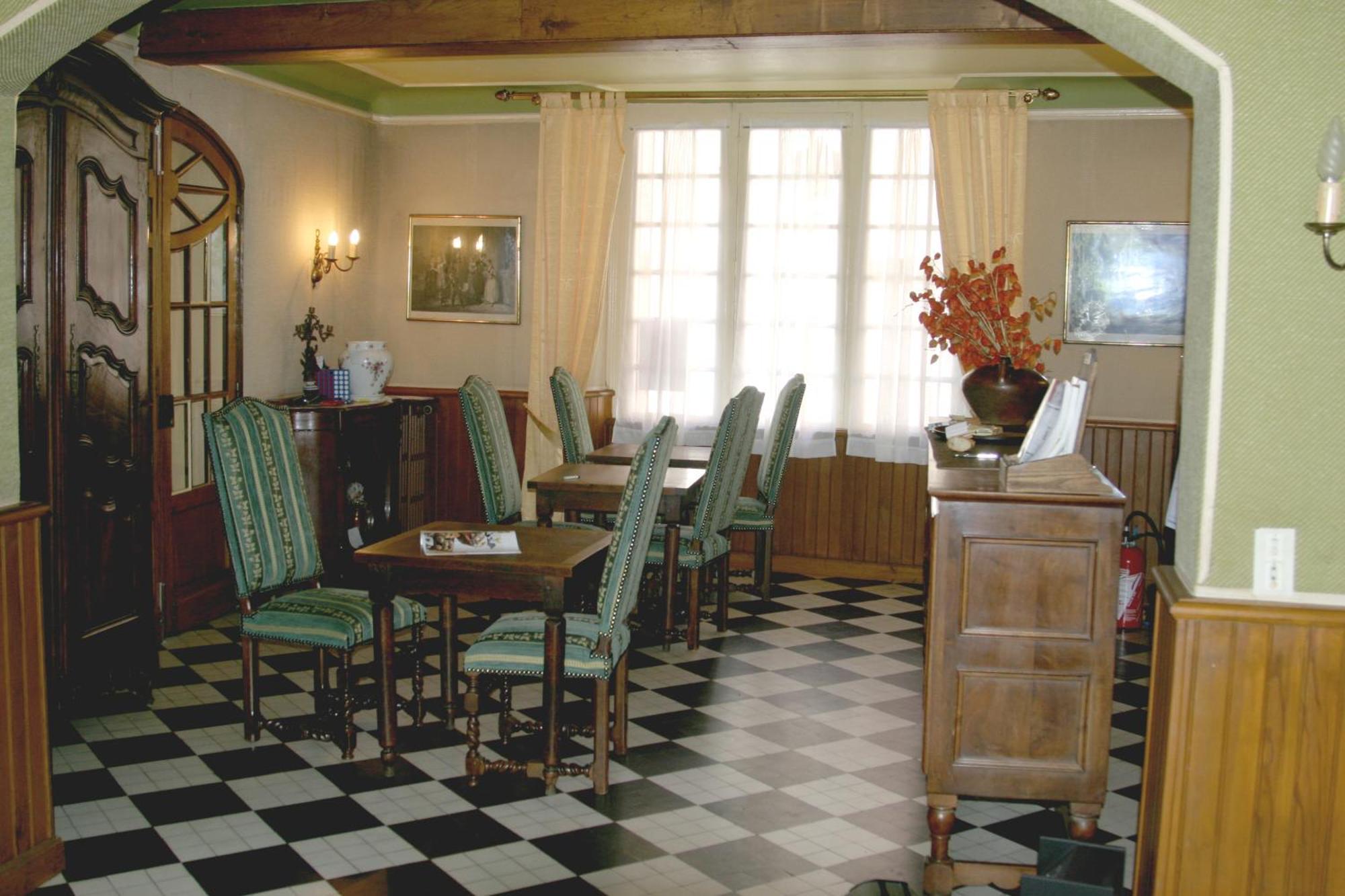 Hostellerie De La Poste Oust Luaran gambar