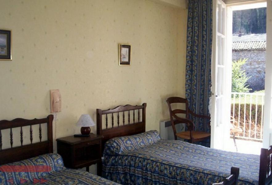Hostellerie De La Poste Oust Bilik gambar